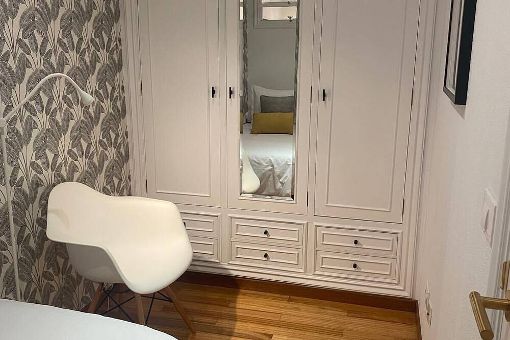 Entire apartment, City center, historic center in Betanzos, Galician Coast