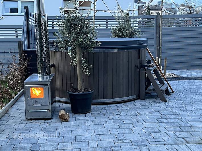 Ferienhaus für 16 Personen, mit Balkon/Terrasse und Terrasse sowie Seeblick in der Eifel - 2