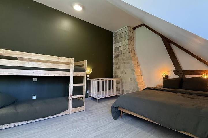 Location de vacances pour 12 personnes, avec jardin à Villechétif - 4