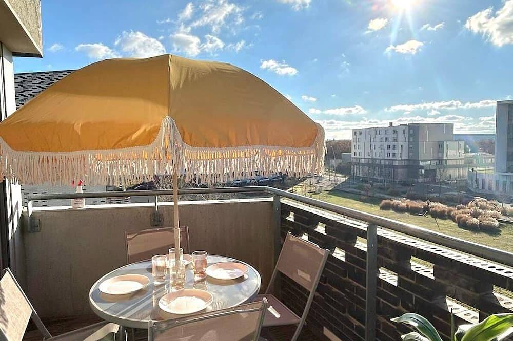 Entire apartment, Duplex 93m2- 2 bathrooms- Toulouse Airport- 8people in Blagnac, Toulouse region