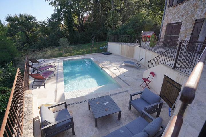 Location de vacances pour 10 personnes, avec terrasse et jardin, animaux acceptés à Draguignan - 4