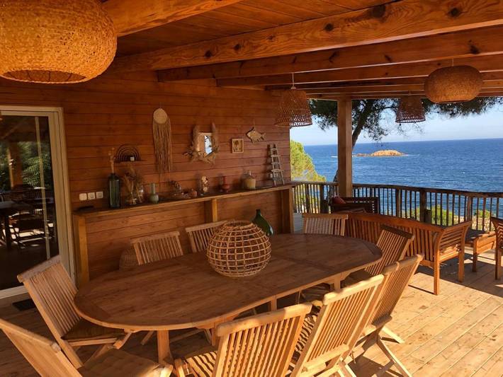 Location de vacances pour 10 personnes, avec Terrasse ainsi que Jardin et Vue à Villanova