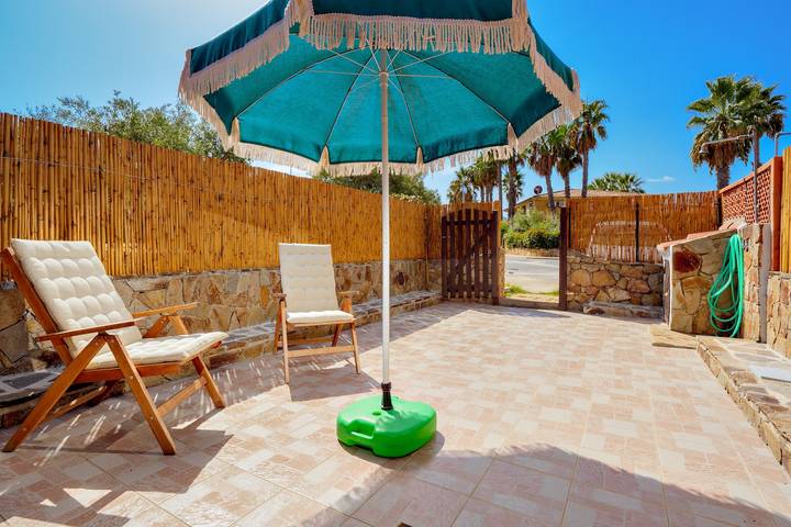 Ferienhaus Casa Asfodeli im Zentrum von San Teodoro mit Garten in San Teodoro, Olbia-Tempio