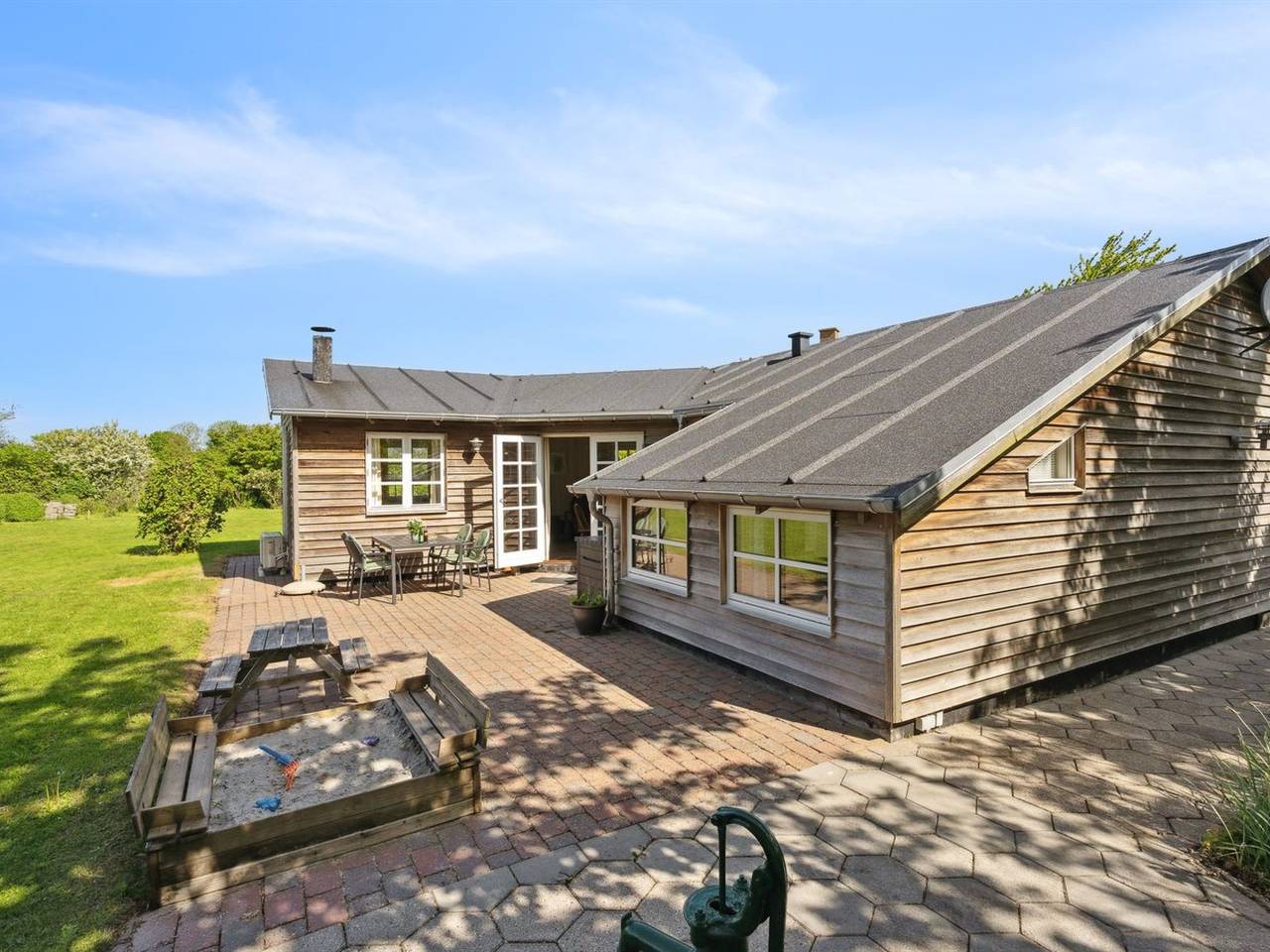 "Alma" - 400m from the sea in Nørre Kettingskov, Kleiner Belt