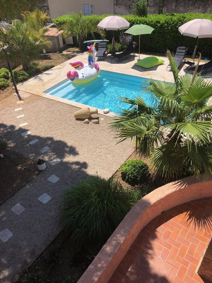 Villa les 3 lumières 8-10 personnes, Clim, piscine à proximité des plages in La Ciotat, Marseille en omgeving