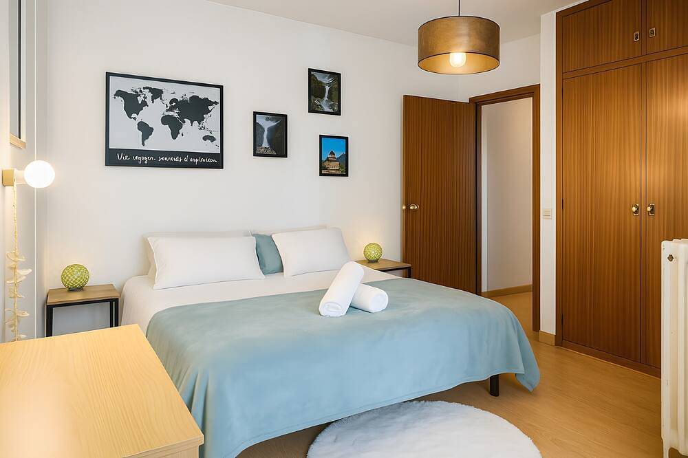 Apartamento entero, Apartamento «En Arinsal» con vistas a la montaña y Wi-Fi in Pal Arinsal