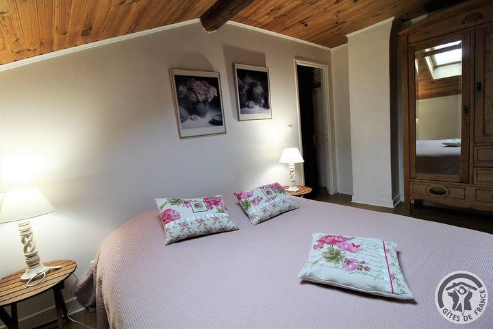 Gîte pour 4 personnes, avec jardin à Pommiers - 4