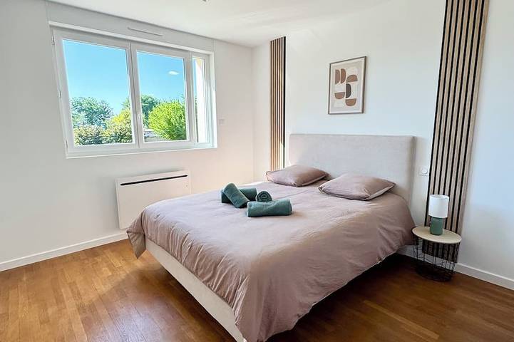 Ganze Wohnung, Bright apartment with garden in Montluçon, Montluçon und Umgebung