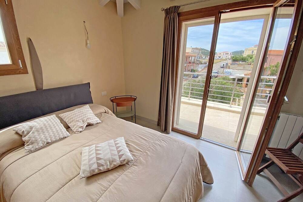 Ganze Wohnung, House 41 - penthouse in the historic center crazy sea view - all services nearby in Budoni, Olbia-Tempio