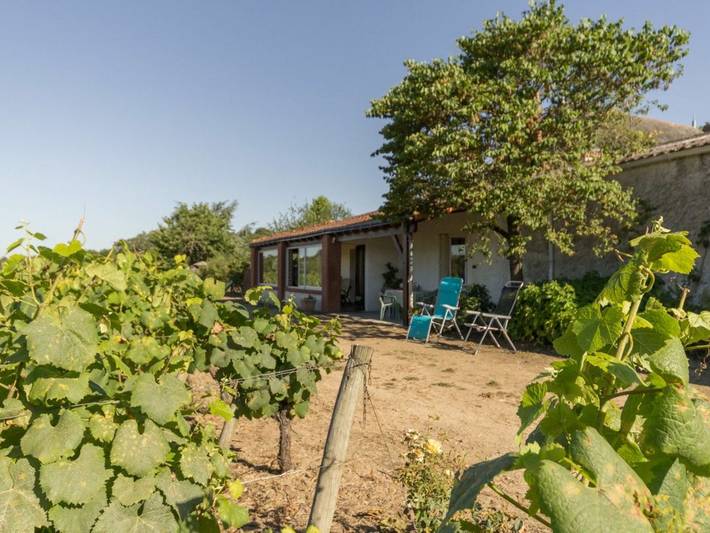 Gîte pour 5 personnes, avec Terrasse et Jardin