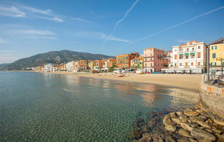 Appartamento intero, Accogliente appartamento vicino ai ristoranti e al centro città in Savona (Città), Savona