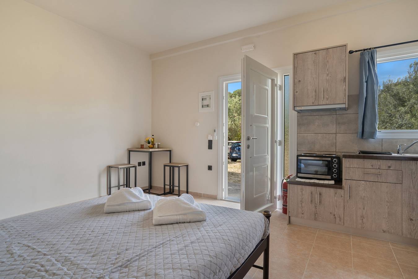Gehele studio, Appartement 'Panagis 1' met uitzicht op de bergen, Wi-Fi en airconditioning in Kefalonia