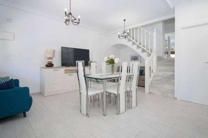 Bungalow für 5 Personen, mit Terrasse und Pool sowie Ausblick in La Mata