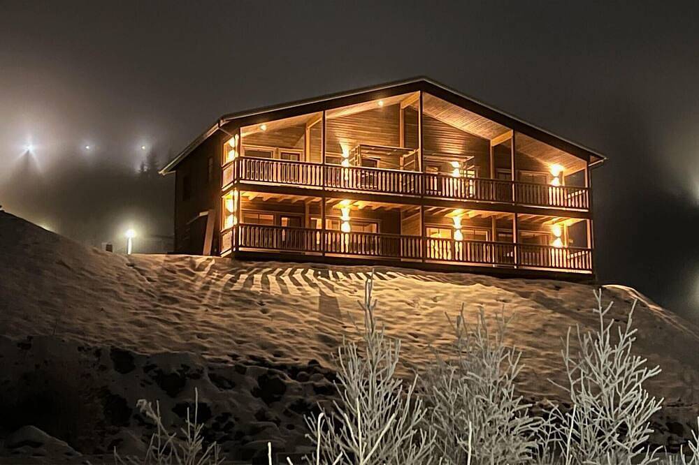 Gorgeous home in Sysslebäck with sauna in Branäs, Värmlands land