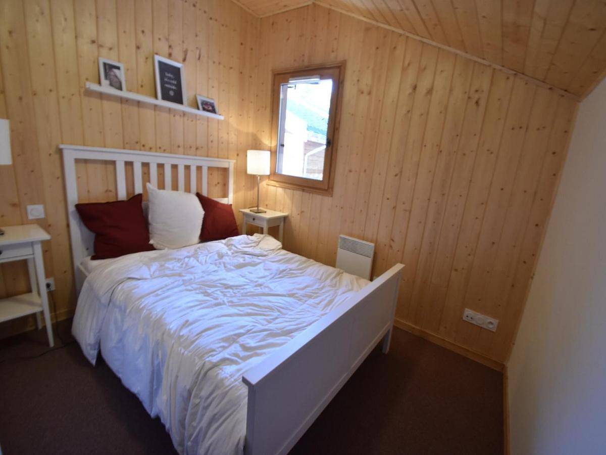 Splendid Chalet in Chamrousse with Tv, cleaning included in Chamrousse, Parc national des Écrins