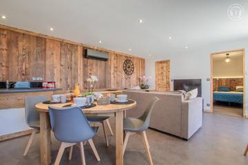 Gîte pour 2 personnes, avec terrasse dans Parc naturel régional du Massif des Bauges
