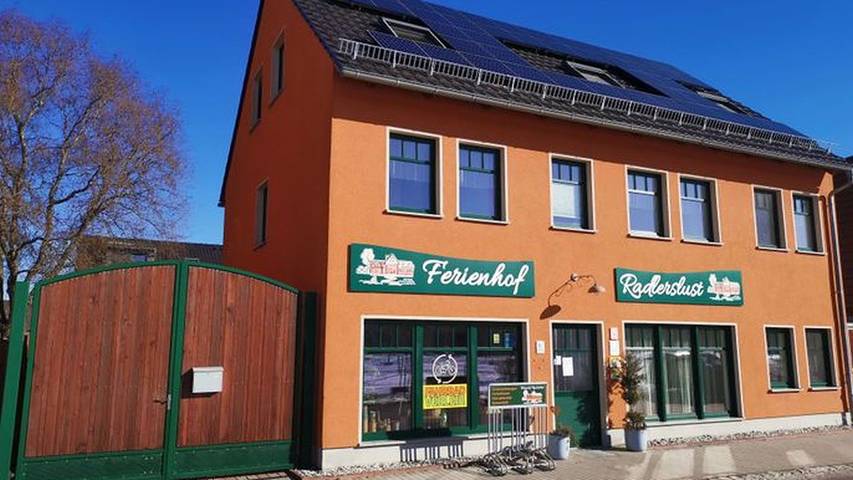 Ferienwohnung für 3 Personen, mit Garten, kinderfreundlich in Großkoschen