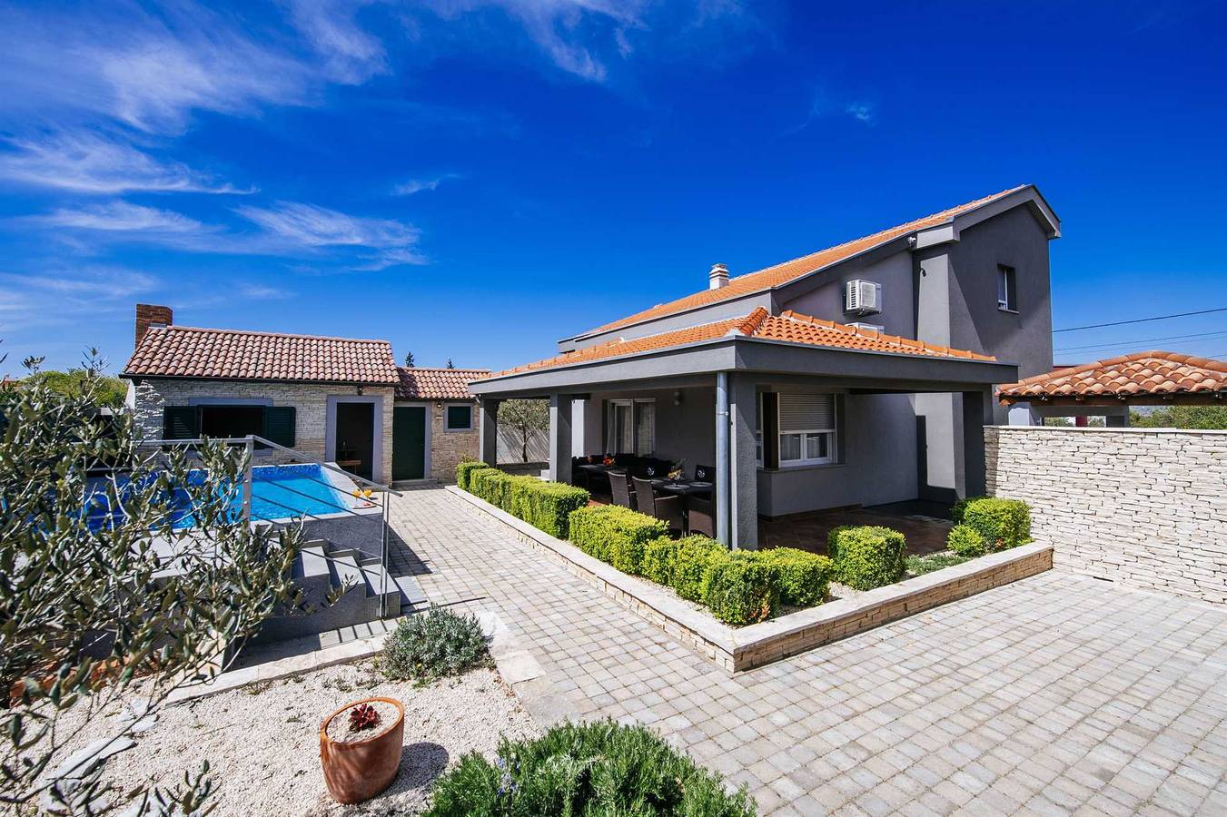 Villa Enna with heated pool in Zadar city, Zadar (Municipality)