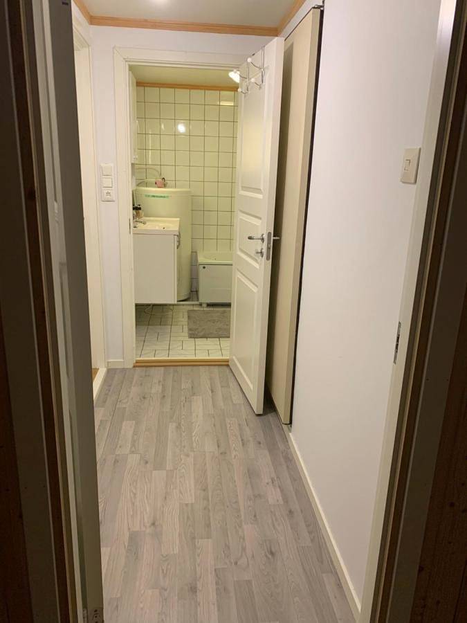 Appartement entier, Cozy & private room in the middle of Lofoten in Leknes, Vestvågøy