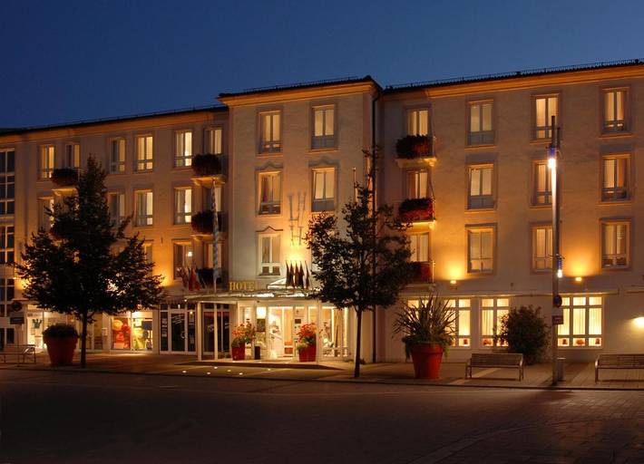 Hotel für 3 Personen, mit Terrasse und Garten sowie Sauna und Ausblick in Burghausen
