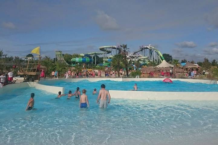 Location de vacances pour 6 personnes, avec jardin à Le Champ-Saint-Père