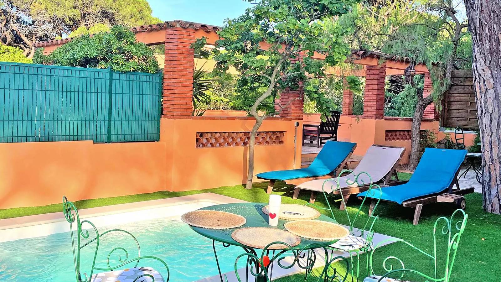 Ganze Wohnung, Ferienwohnung T3 - Garten - Privater Pool - Klimaanlage - Wifi - Semaphore - Sainte Maxime in Sainte-Maxime, Mittelmeerküste (Frankreich)