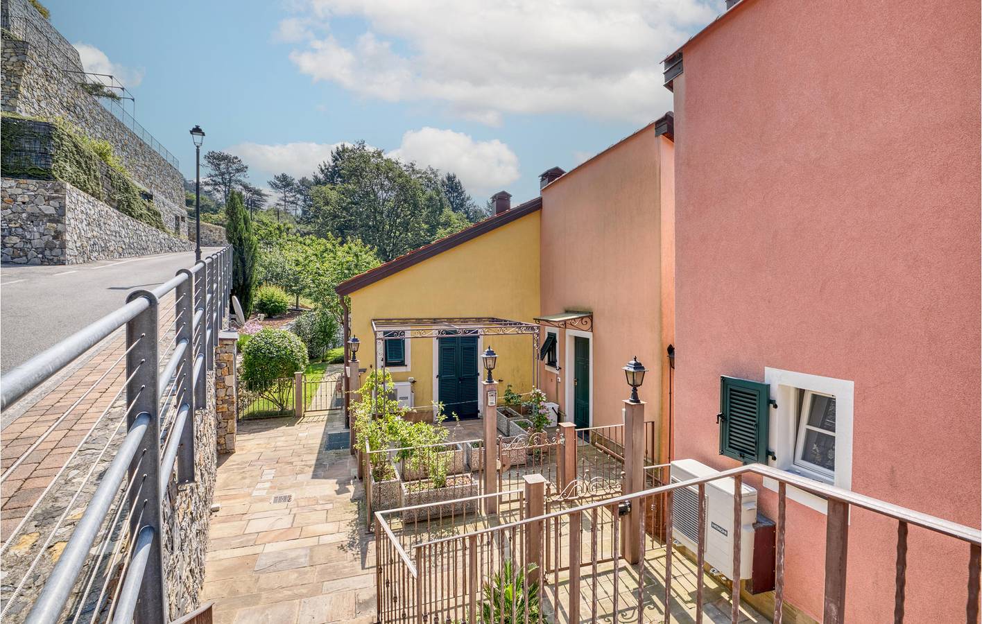 Sea View Rental with Pool, Terrace & Parking. in Magliolo, Ligurian Alps
