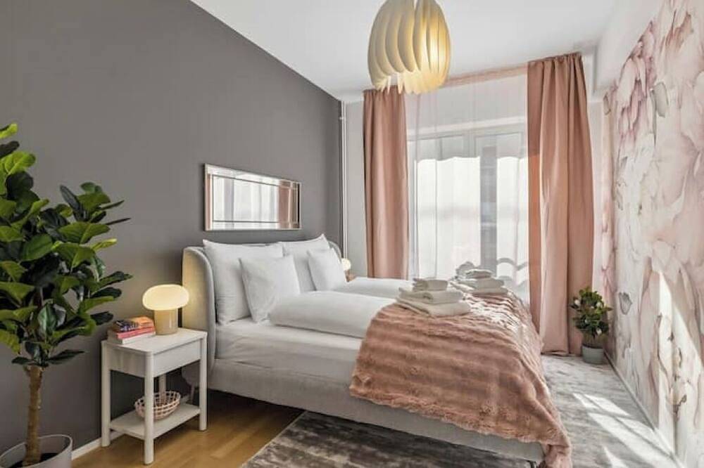 Old Town Penthouse Maisonette | Private Rooftop in Zurich, District de Zurich