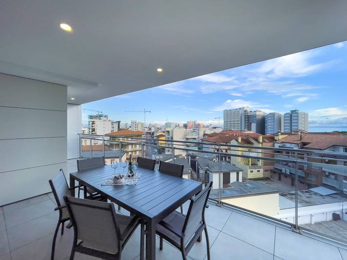 Ferienwohnung für 8 Personen, mit Balkon/Terrasse in Lignano Sabbiadoro