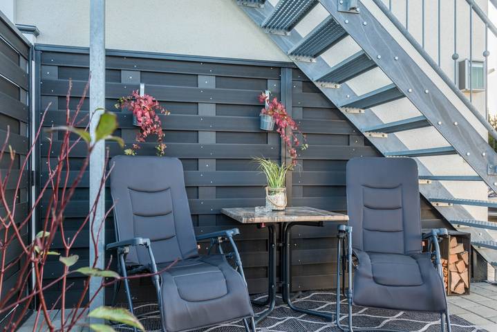 Hel lejlighed, Apartment "Romanas" with Private Terrace & Wi-Fi in Ostrach, Region Bodensee-Oberschwaben