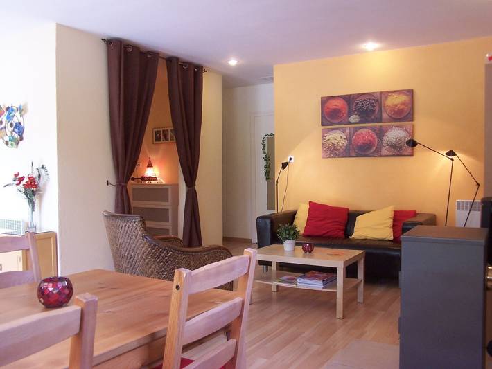 Casa vacanze 'Hirondelle' con vista montagna e Wi-Fi in Beaumont-en-Diois, Die e dintorni