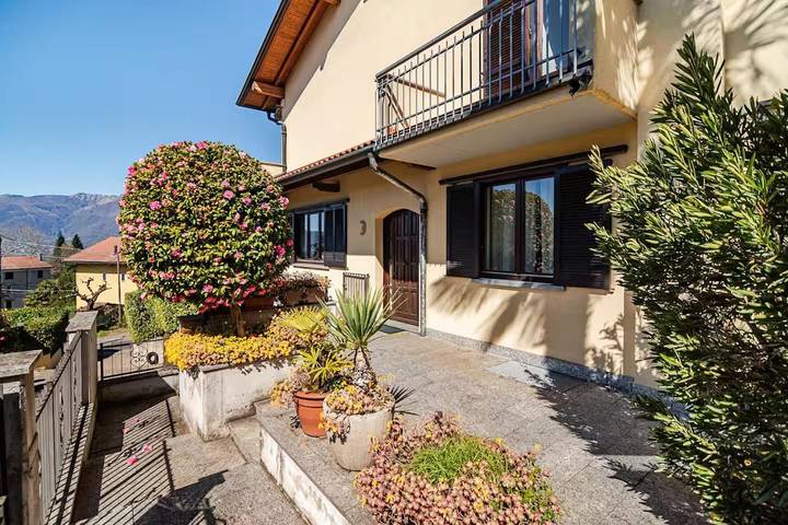 Villa für 5 Personen, mit Garten und Seeblick sowie Ausblick in Comune di Luino - 3