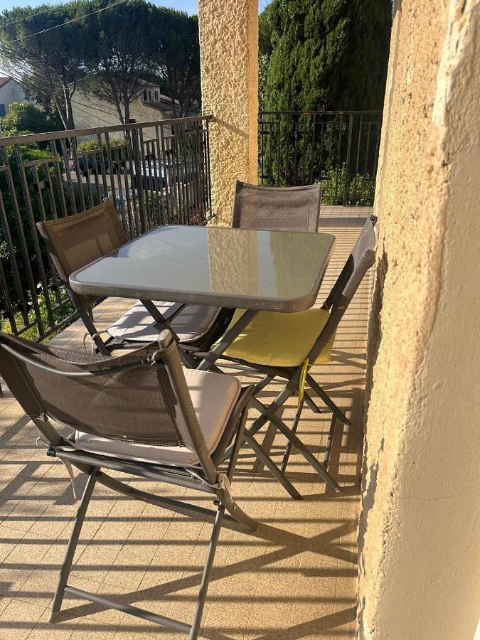 Appartement entier, One-Bedroom Apartment in Le Crès, Côte méditerranéenne (France)