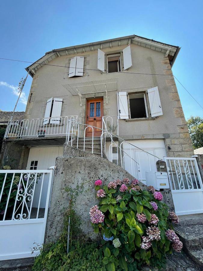 Location de vacances pour 6 personnes, avec jardin et vue, animaux acceptés à Monceaux-sur-Dordogne - 4