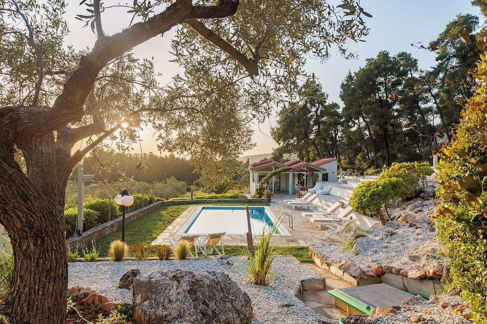 Willkommen bei 'Pine Trees' - für das pure griechische Sommergefühl! in Sporaden