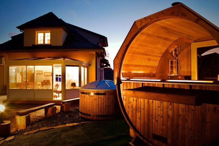 Gîte pour 10 personnes, avec Jardin