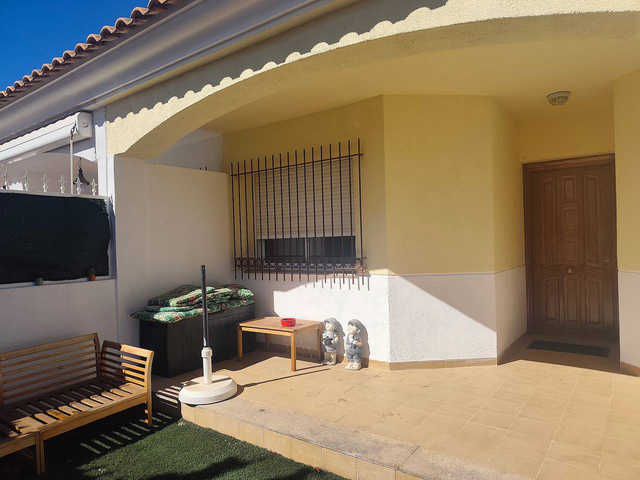 Ferienhaus 'Raquelita' mit privater Terrasse, Wlan und Klimaanlage in Los Alcázares, Costa Cálida