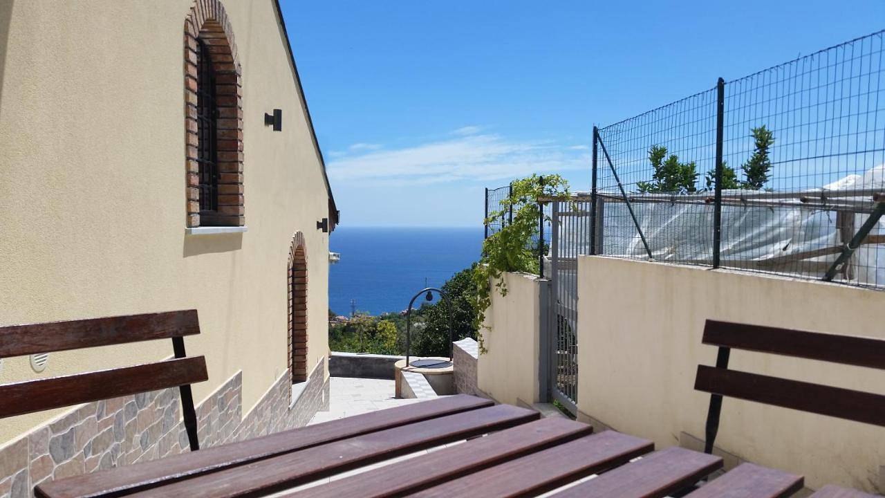 Casal Trinacria in Santa Teresa di Riva, Provincia di Messina