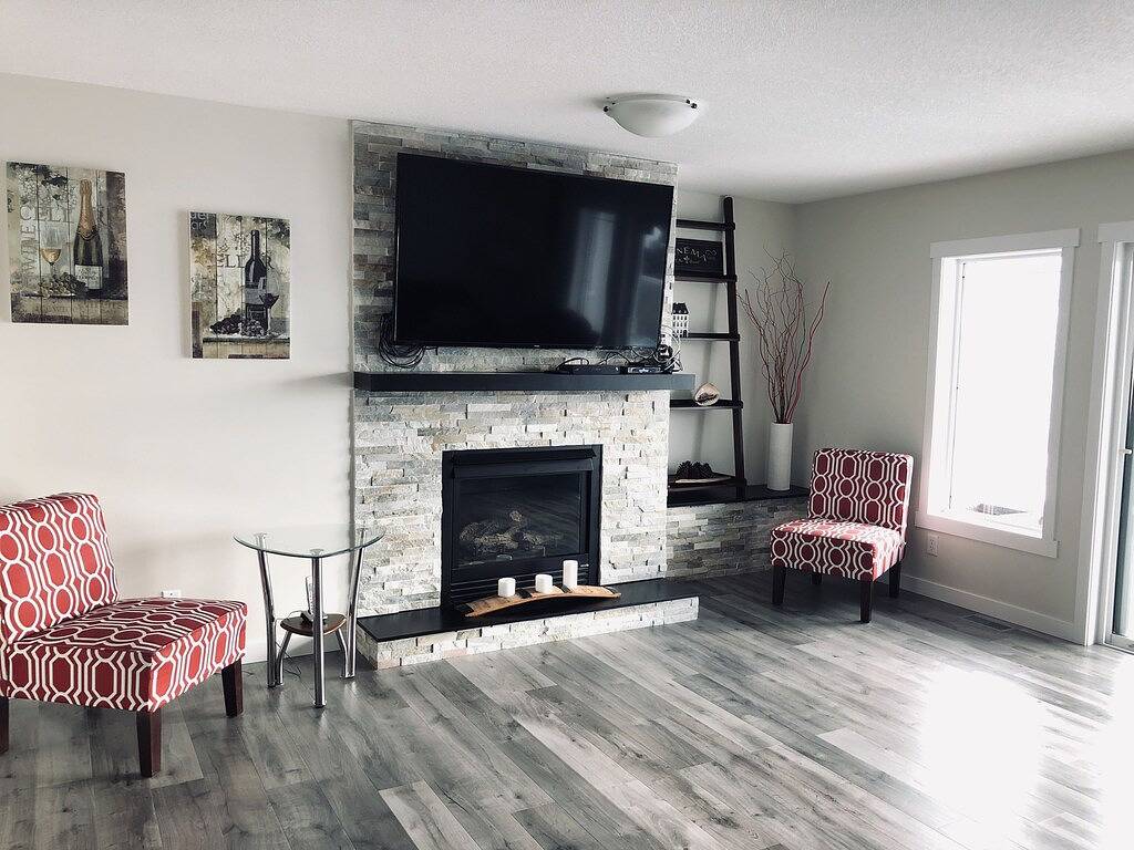 Wunderschönes West Kelowna Haus mit Salzwasserpool und atemberaubender Aussicht in West Kelowna, Crystal Mountain