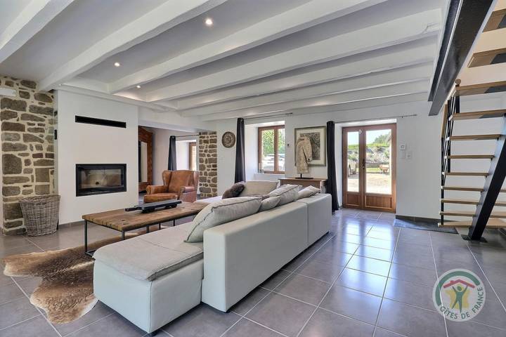 Gîte pour 9 personnes, avec jardin et terrasse ainsi que sauna et jacuzzi à Mézières-sur-Couesnon - 3