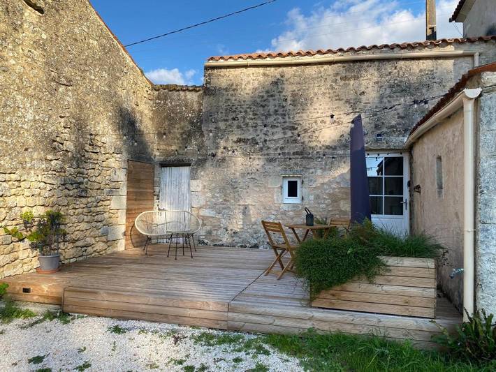 Location de vacances pour 2 personnes, avec piscine et terrasse à Tonnay-Charente - 4