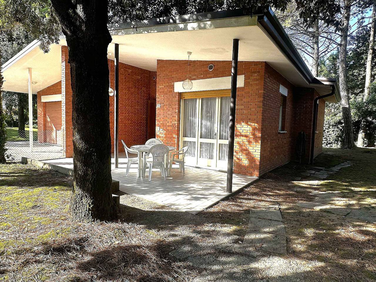 Ganze Ferienwohnung, Ferienwohnung mit privatem Garten in ruhiger Lage  in Bibione, Venedig Provinz