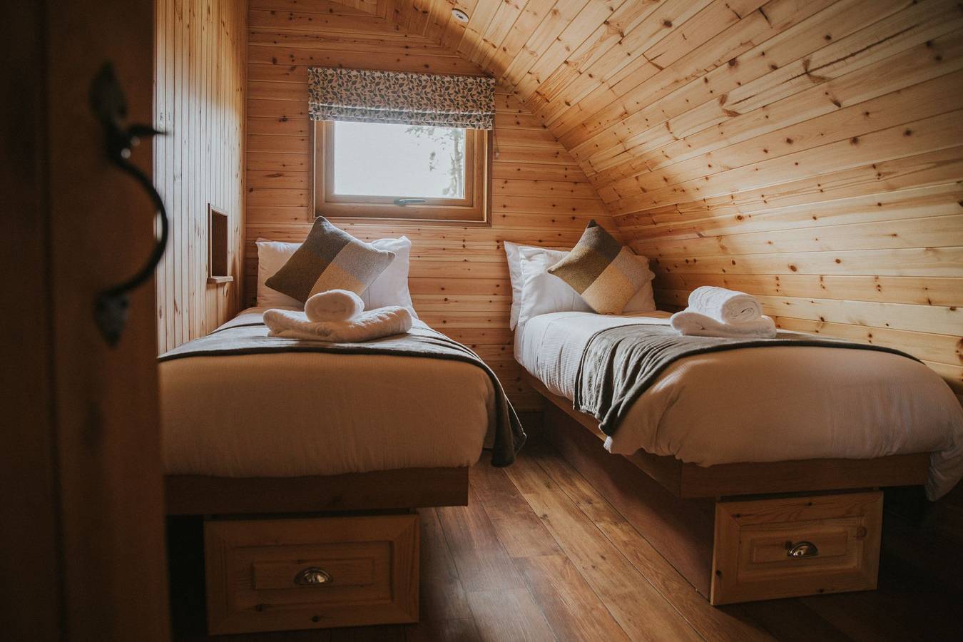 Glampings pour 4 personnes avec jacuzzi in Powys