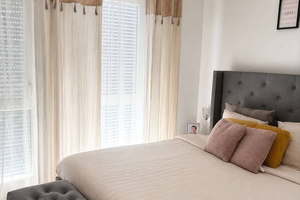 Appartement entier, Duplex moderne proche Paris–Terrasse & Parking in Cachan, Val-de-Marne