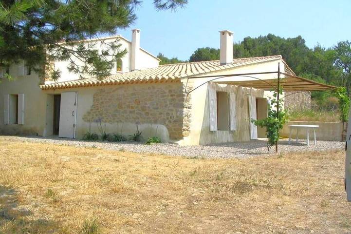 Location de vacances pour 6 personnes, avec jardin à Gruissan