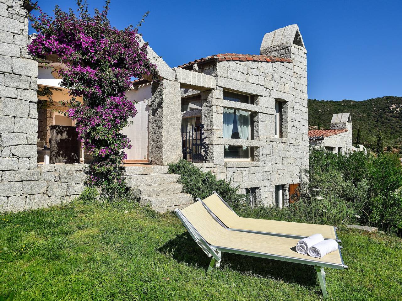 Li Conchi 15 – Villa per famiglie con terrazza soleggiata vicino a Cala Sinzias in Cagliari e Dintorni