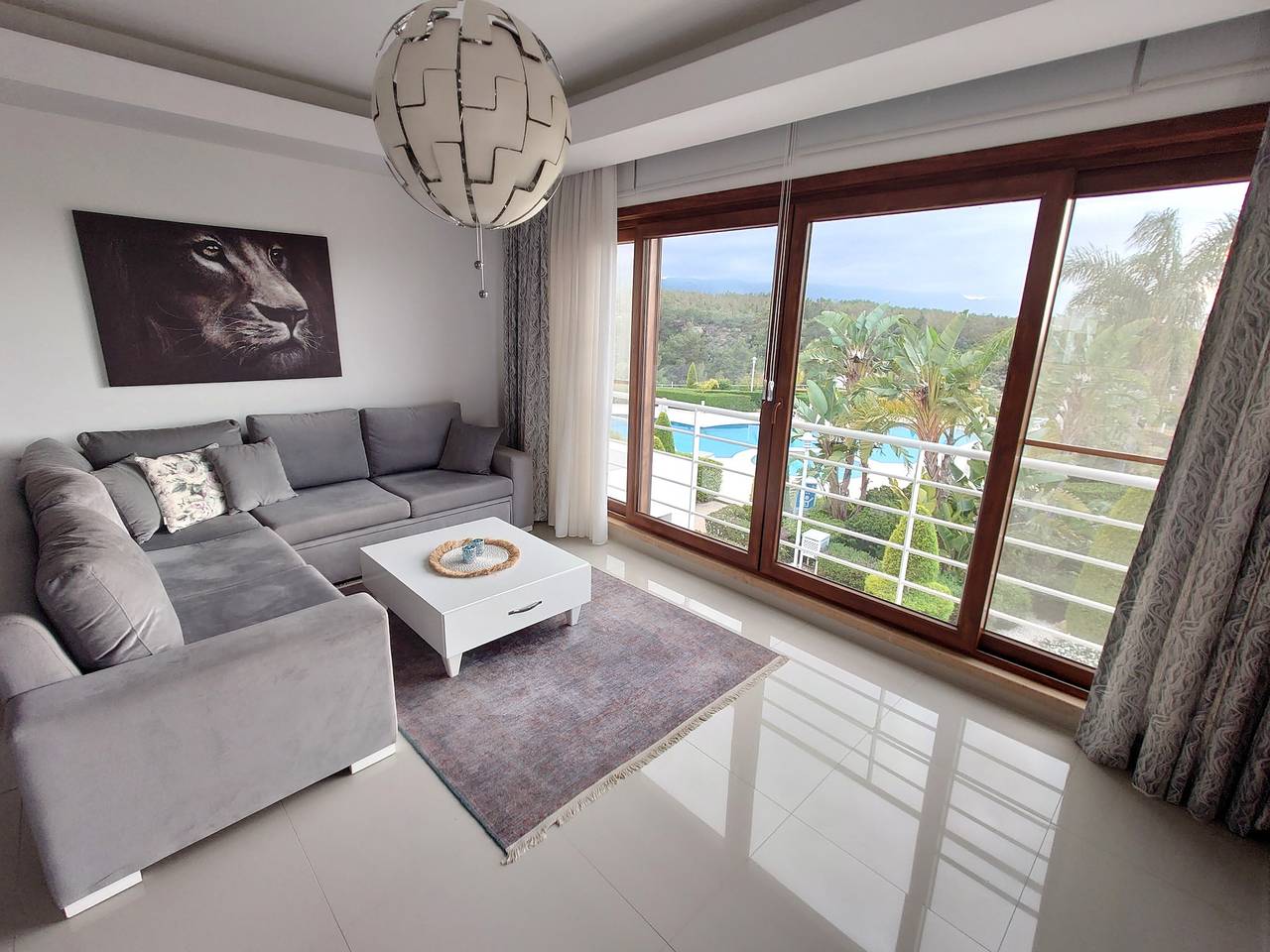 Hel lejlighed, Penthouse Apartment with Stunning Sea and Mountain Views in Nordcypern