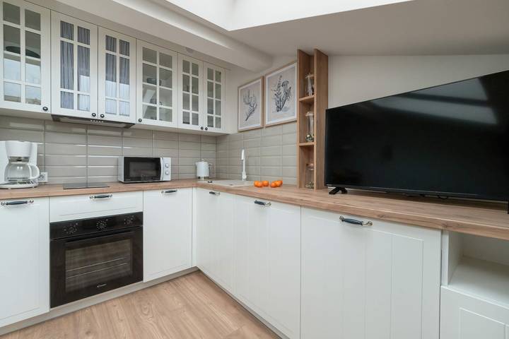 Ganze Wohnung, Cozy Apartment | Air Conditioning | Space to Work in Łódź, Region Lodz