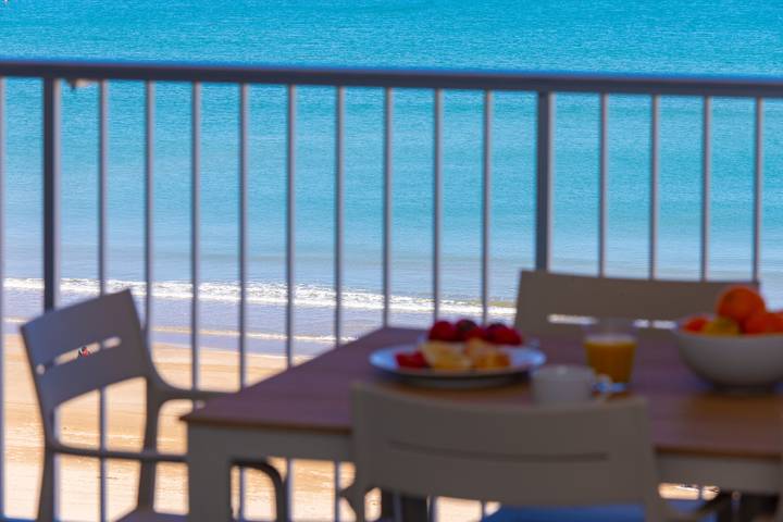 Ganze Wohnung, Ferienwohnung für 4 Personen mit Terrasse in Platja de Sant Antoni (Cullera), Cullera