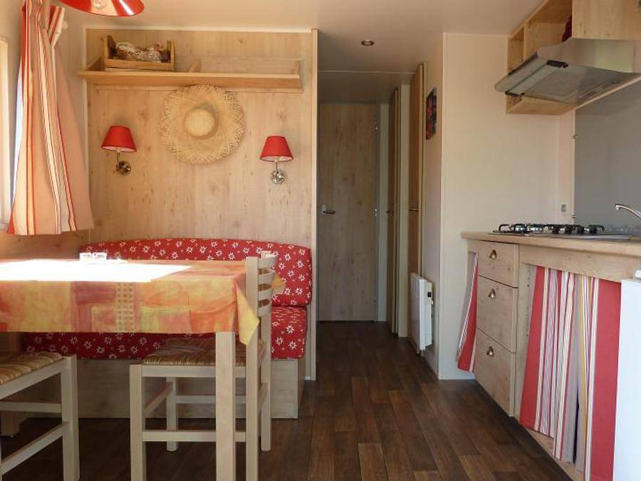 Camping Paradis Mer d'Iroise - Insolite 4 personnes - Irm in Plomodiern, Région de Châteaulin
